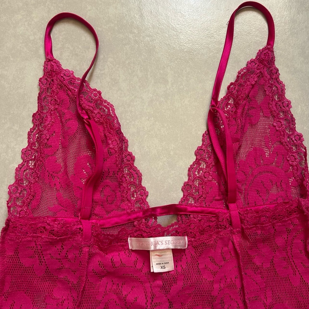 Vintage Y2K Victoria’s Secret Lace Rose Mesh Tank Top Pink Spaghetti Straps Slip - Picture 11 of 11